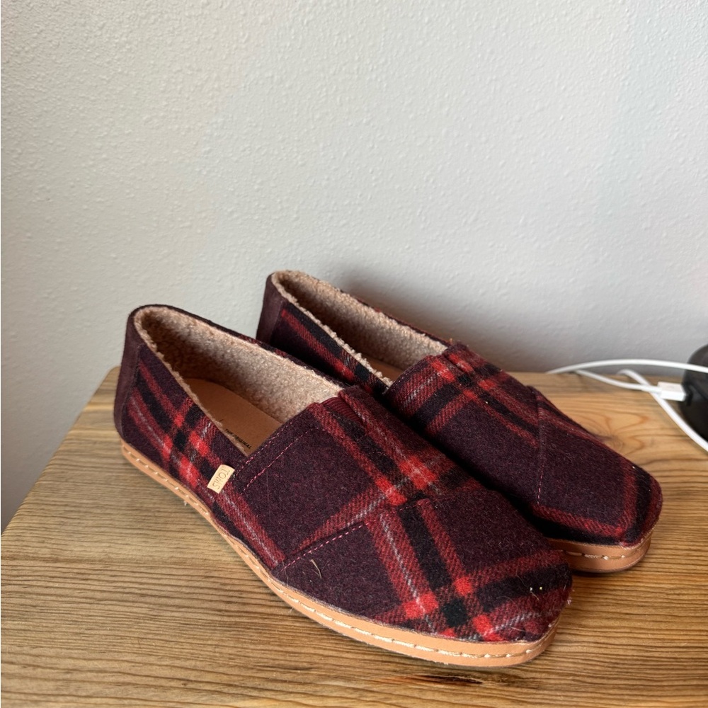 Toms Red and  Black Plaid Casual Flats